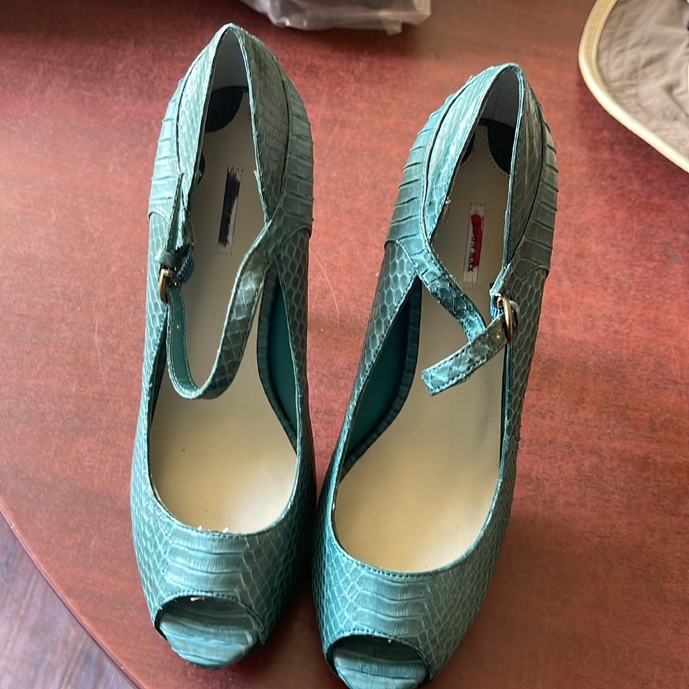 NWOT Leon Max 5.5" Heels Snakeskin Shoes - Picture 5 of 6